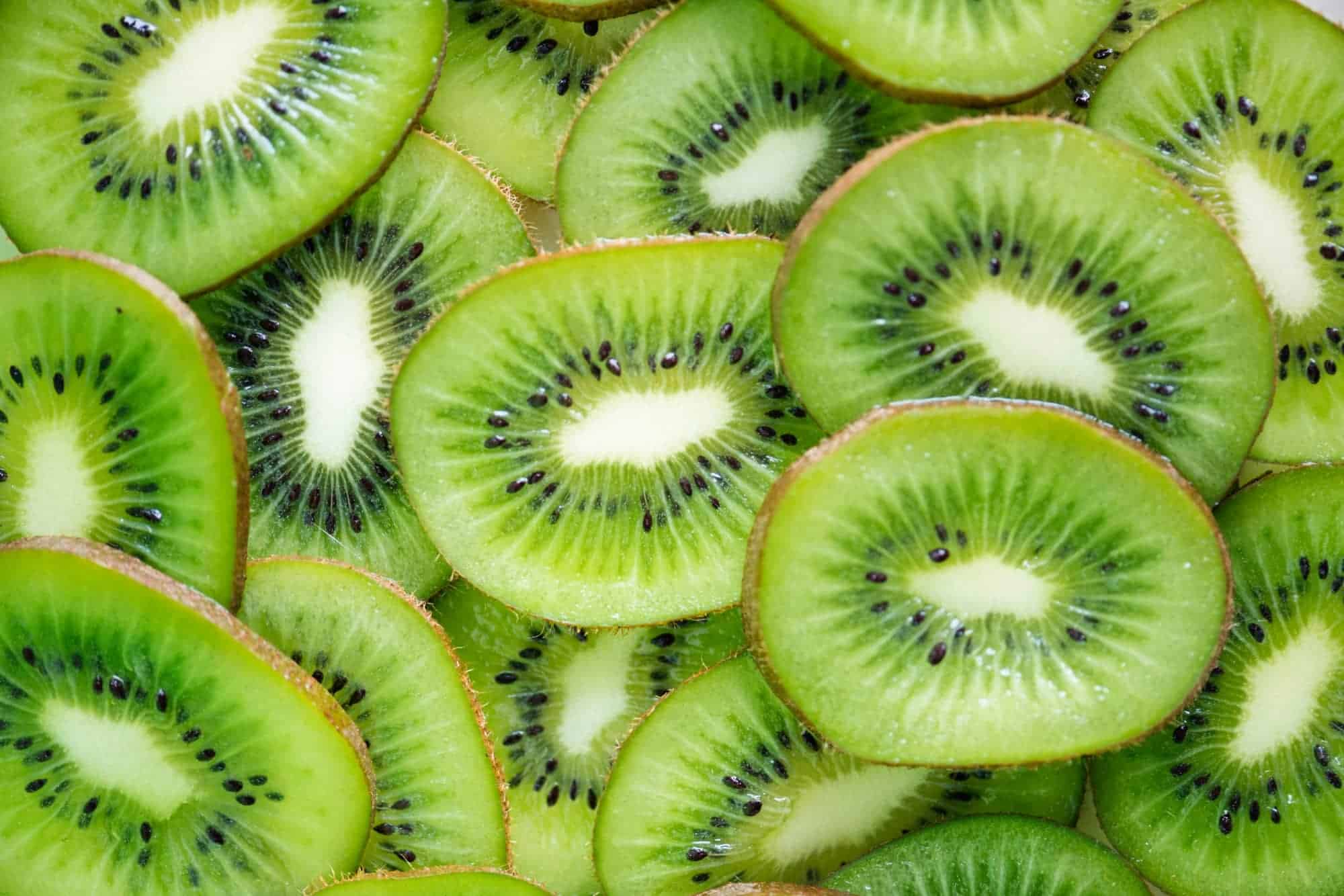 Kiwi fruits cut in half