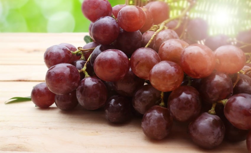 An image of red grapes