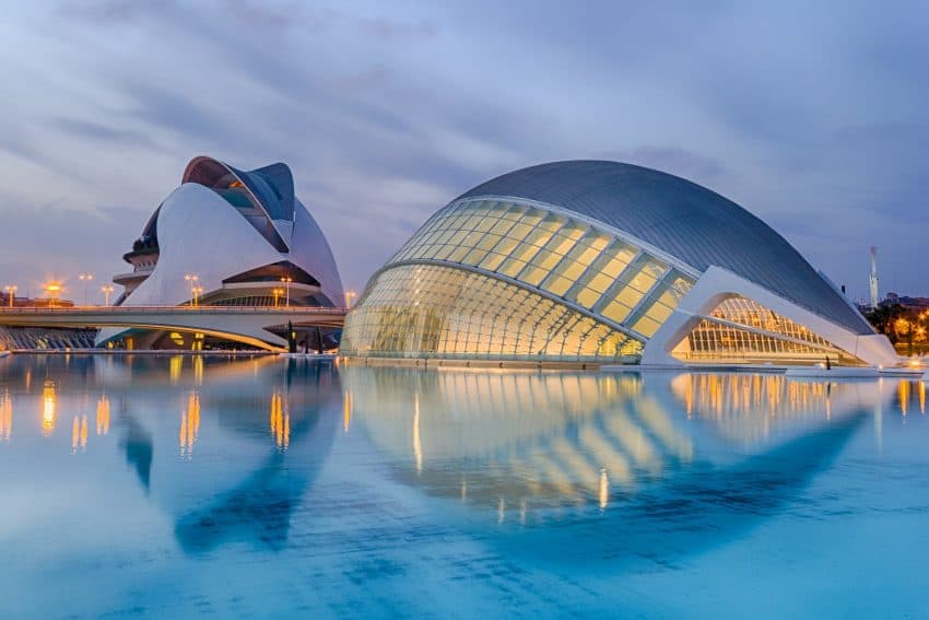 last minute city breaks valencia